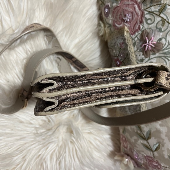 Bag - Picture 4 of 8